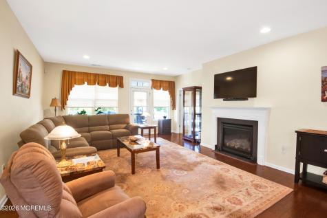 31 Heath Lane Jackson NJ 08527