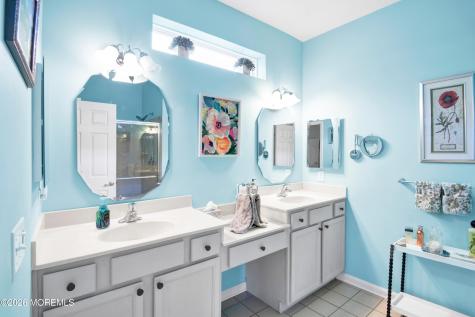 31 Heath Lane Jackson NJ 08527