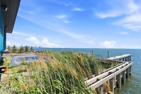 48 Parker Road Tuckerton NJ 08087