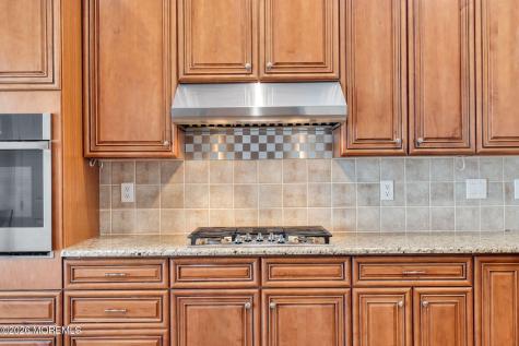 20 Hazeltine Lane Jackson NJ 08527