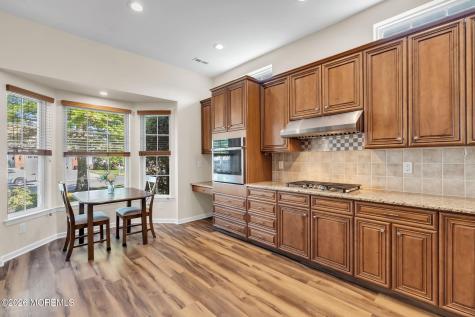 20 Hazeltine Lane Jackson NJ 08527