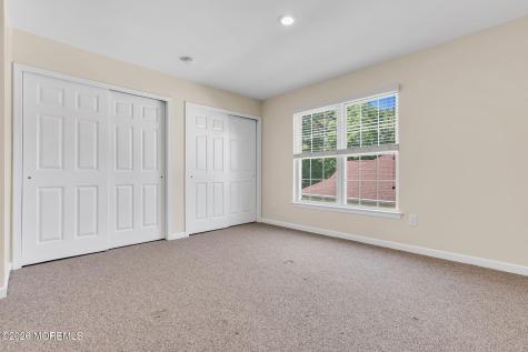 20 Hazeltine Lane Jackson NJ 08527
