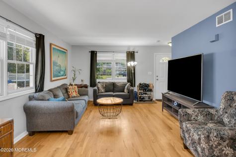 4 Wood Avenue Middletown NJ 07758