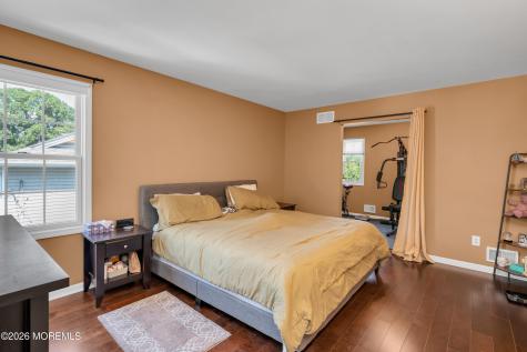 4 Wood Avenue Middletown NJ 07758