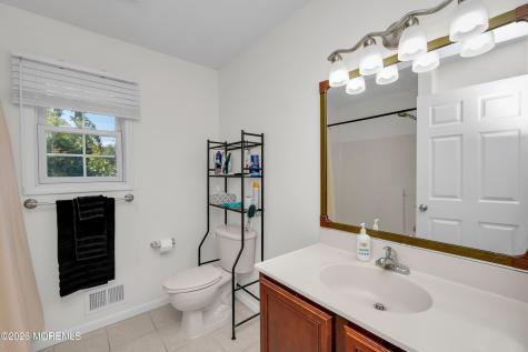 4 Wood Avenue Middletown NJ 07758