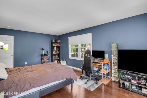 4 Wood Avenue Middletown NJ 07758