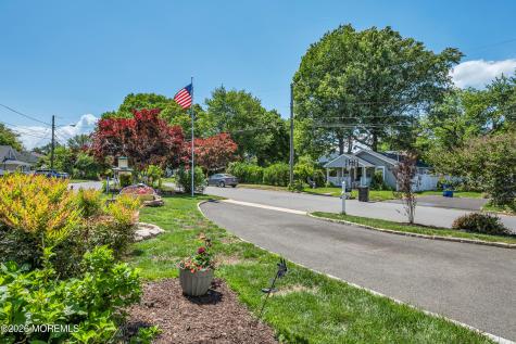 4 Wood Avenue Middletown NJ 07758