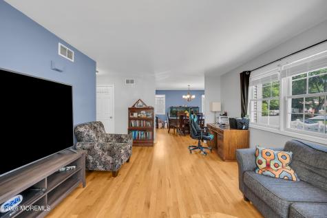 4 Wood Avenue Middletown NJ 07758
