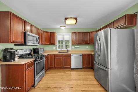 4 Wood Avenue Middletown NJ 07758