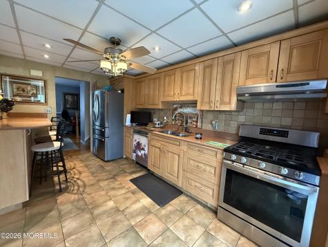 32 Brunswick Drive Howell NJ 07731