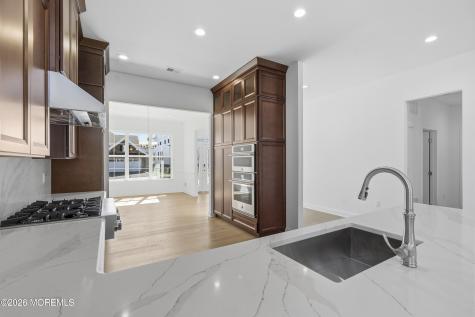 15 Ashlynn Court Manalapan NJ 07726