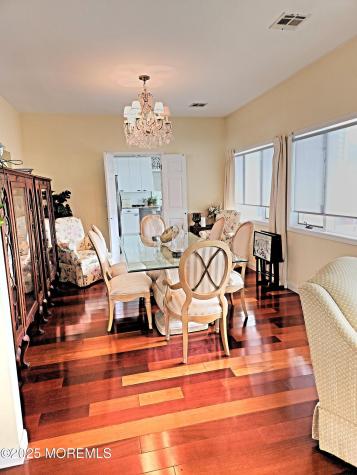 149 Glimmer Glass Circle Manasquan NJ 08736