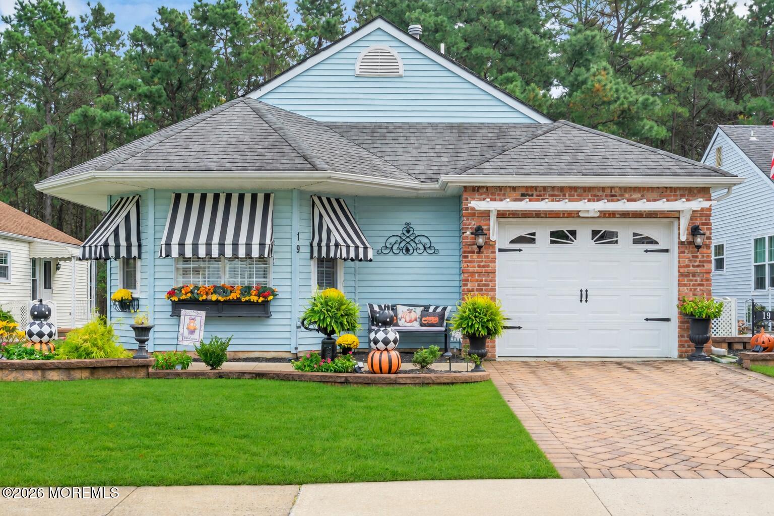 19 Weybridge Court Toms River NJ 08757