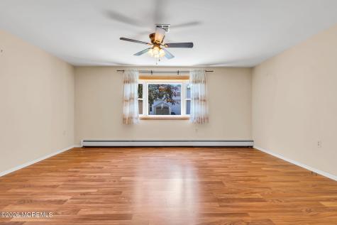 15 Chateux Lane Toms River NJ 08755
