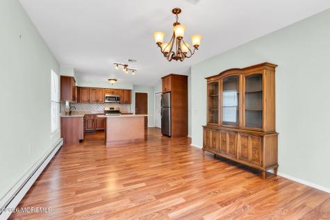 15 Chateux Lane Toms River NJ 08755
