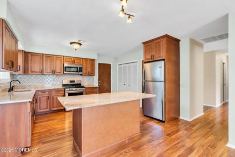 15 Chateux Lane Toms River NJ 08755