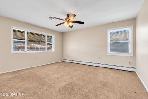 15 Chateux Lane Toms River NJ 08755