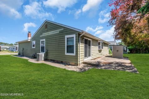 15 Chateux Lane Toms River NJ 08755
