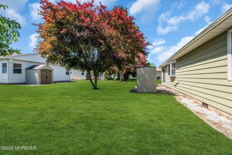 15 Chateux Lane Toms River NJ 08755