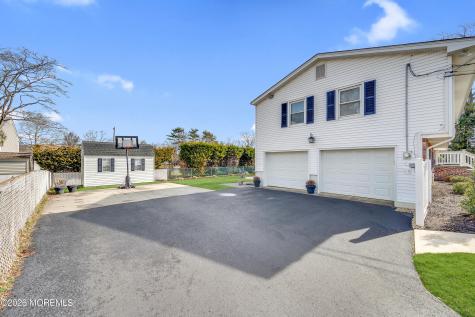 1304 W Magnolia Avenue Sea Girt NJ 08750
