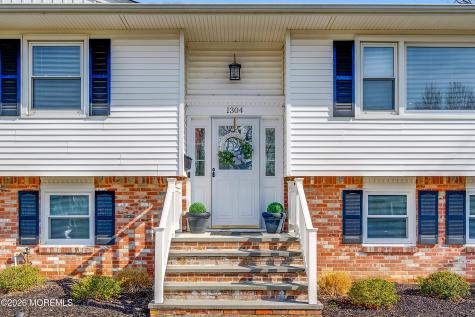 1304 W Magnolia Avenue Sea Girt NJ 08750