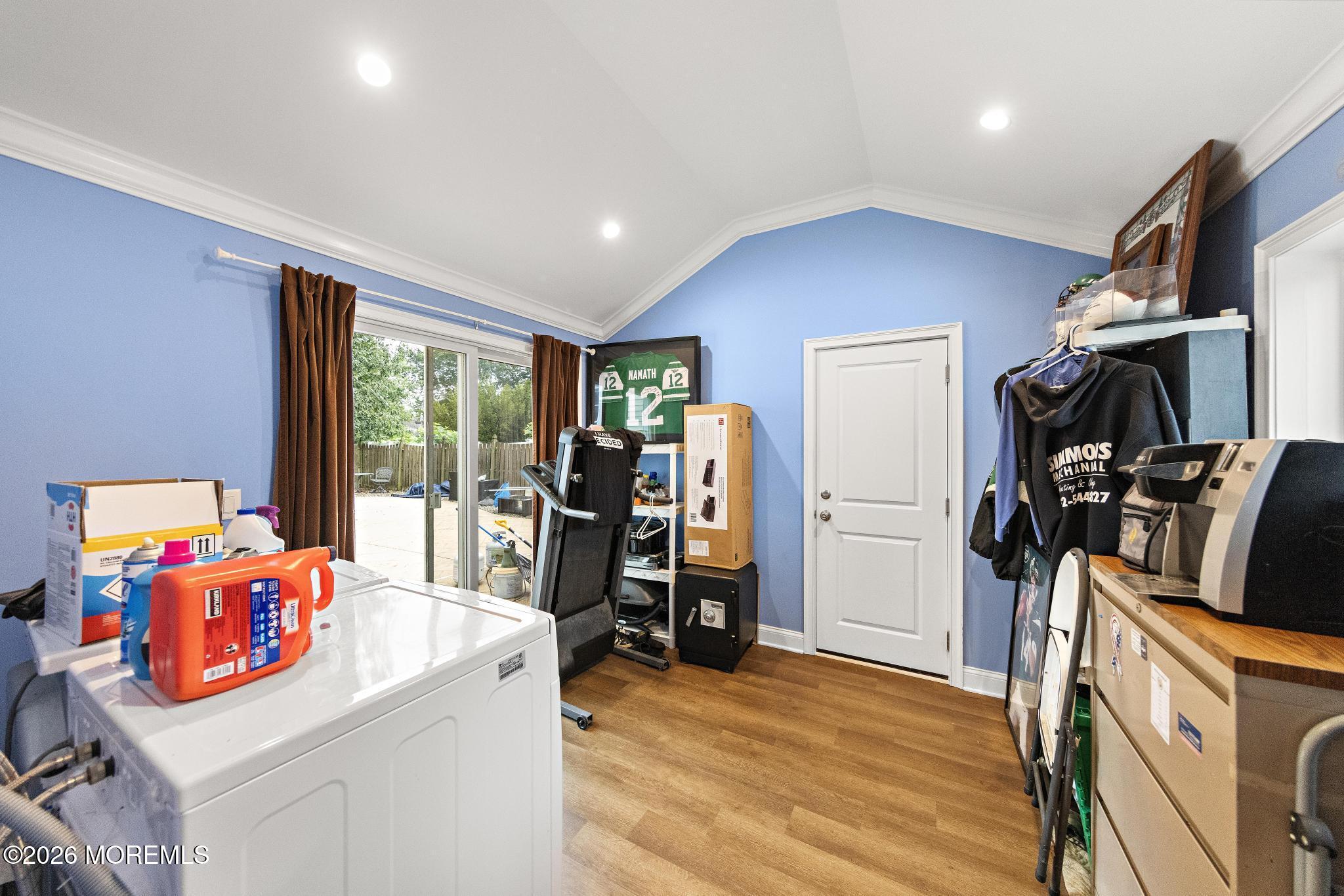 8 Meadowbrook Avenue Eatontown NJ 07724