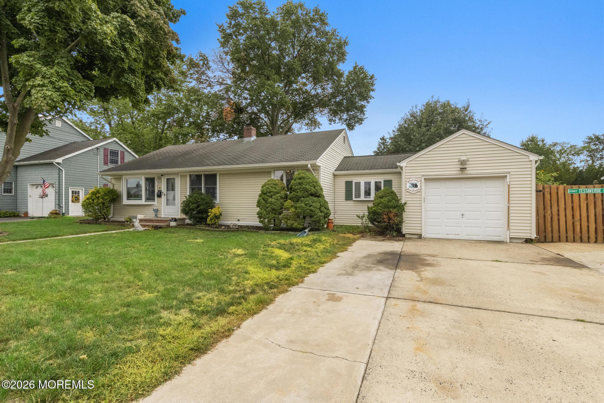 8 Meadowbrook Avenue Eatontown NJ 07724