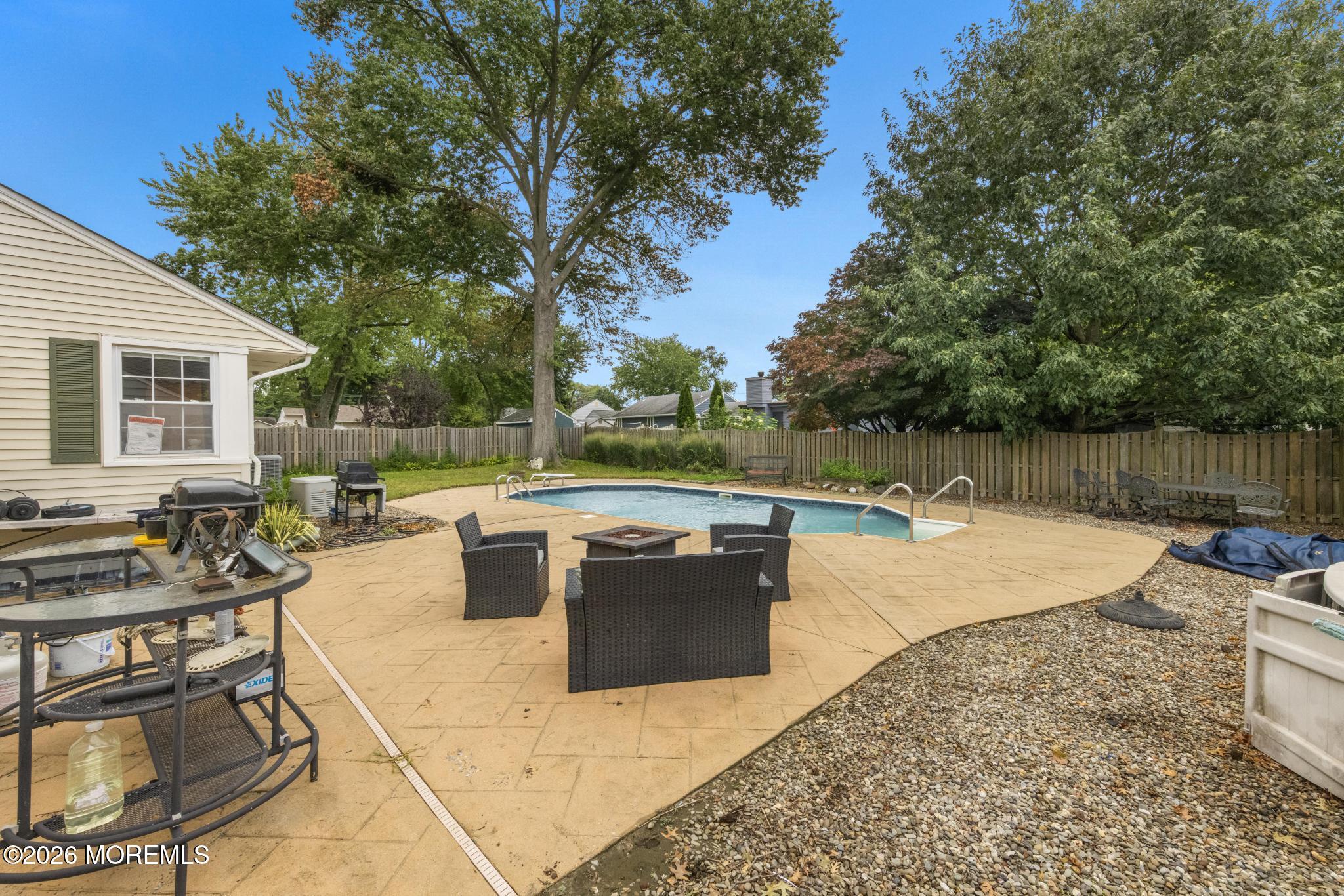 8 Meadowbrook Avenue Eatontown NJ 07724