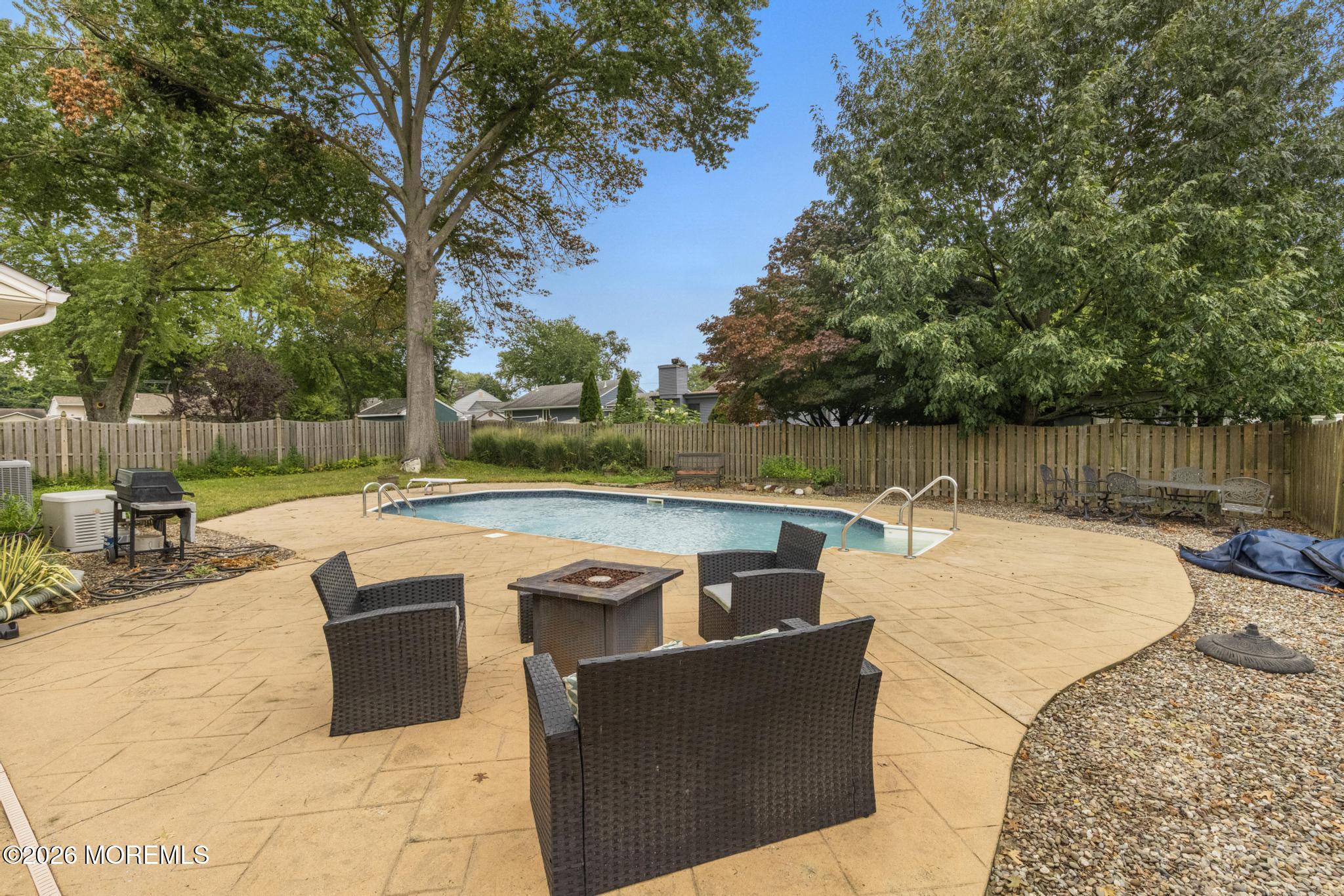 8 Meadowbrook Avenue Eatontown NJ 07724