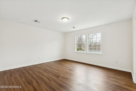 6 5th Street New Egypt NJ 08533