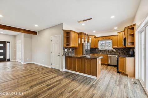 6 5th Street New Egypt NJ 08533