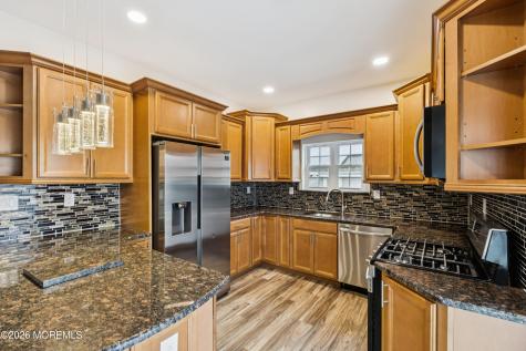 6 5th Street New Egypt NJ 08533