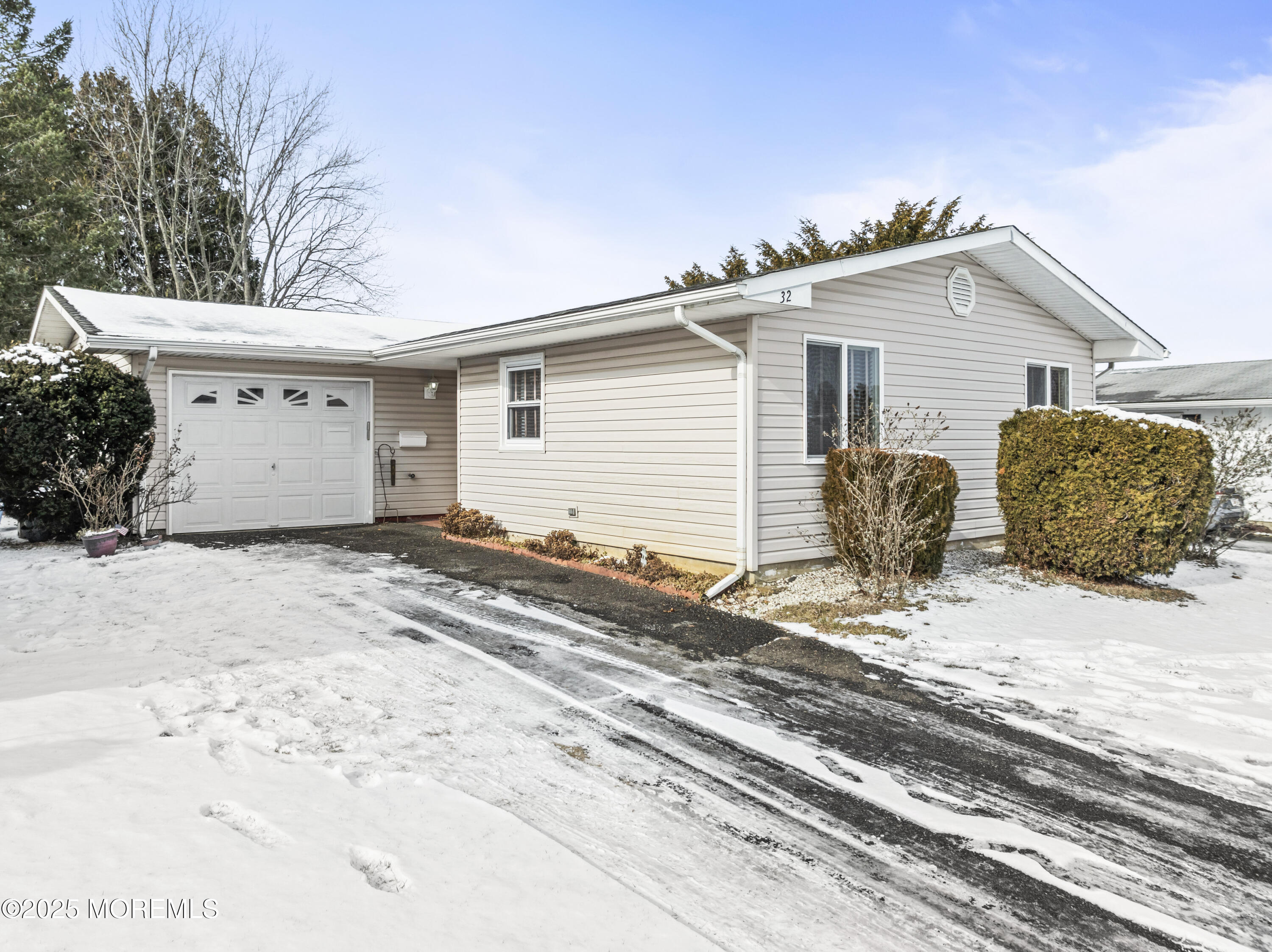 32 Tony Court Brick NJ 08724