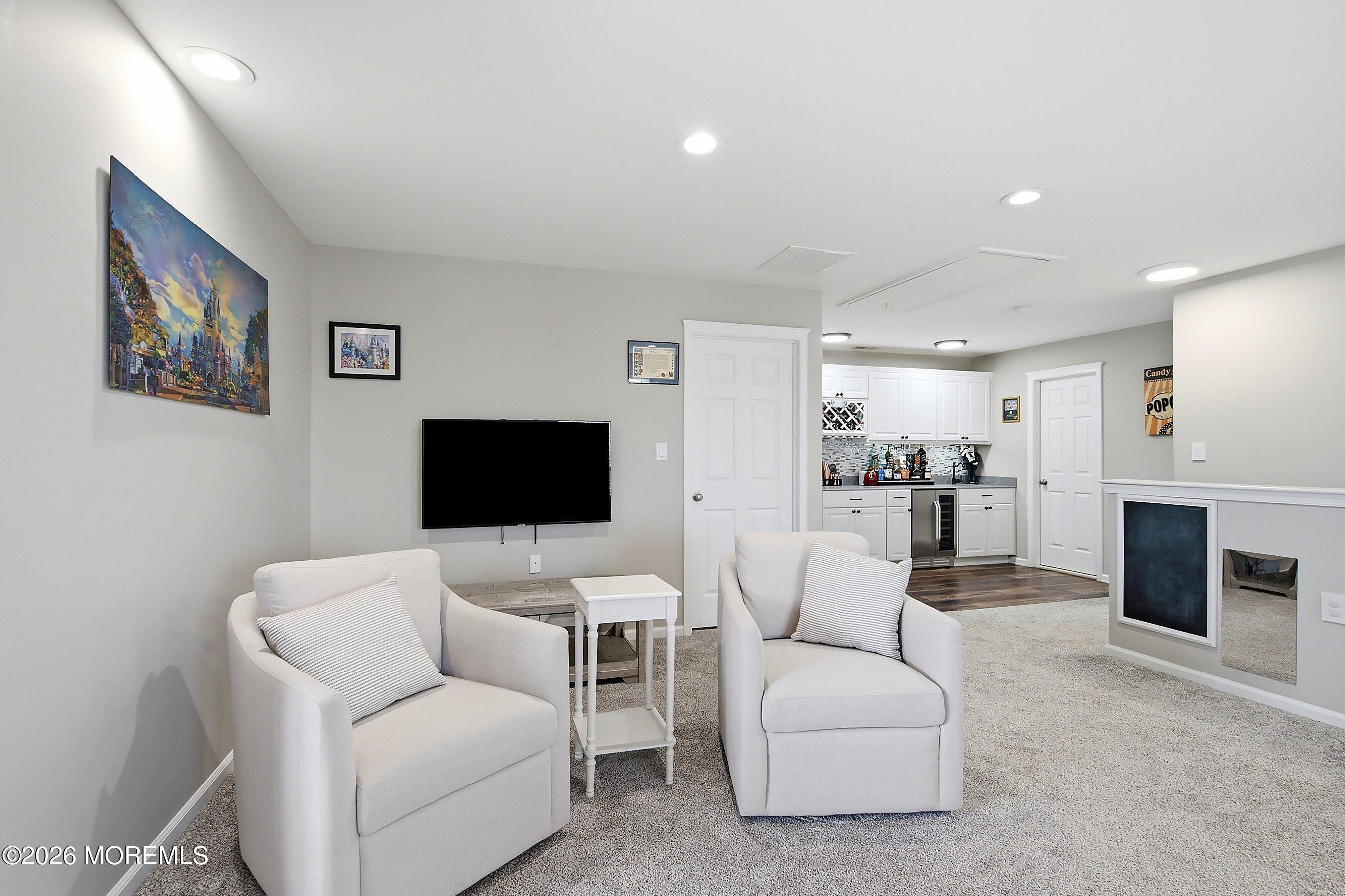 142 Eleanor Road Manchester NJ 08759