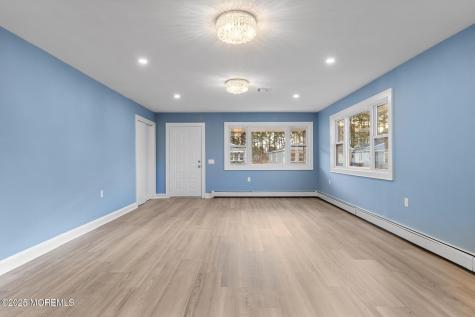 86 San Carlos Street Toms River NJ 08757