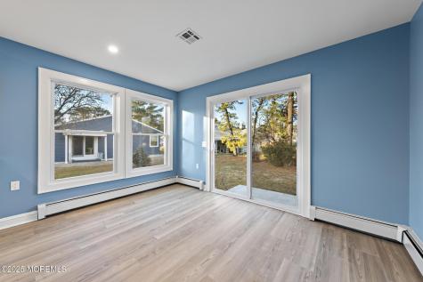 86 San Carlos Street Toms River NJ 08757
