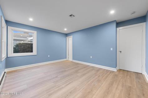 86 San Carlos Street Toms River NJ 08757