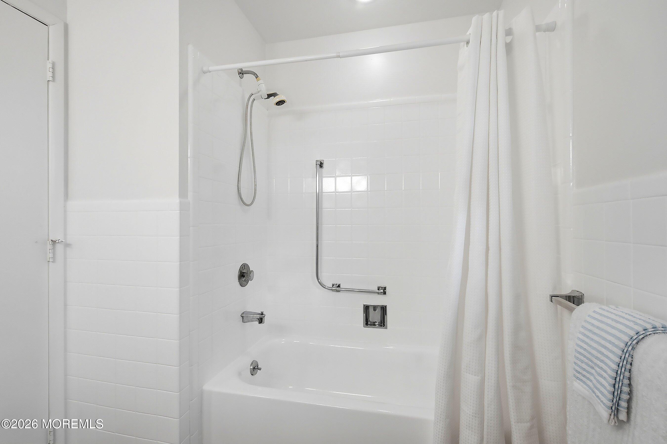 928D Thornhill Court Lakewood NJ 08701