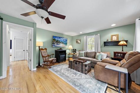 50 Lighthouse Drive Waretown NJ 08758