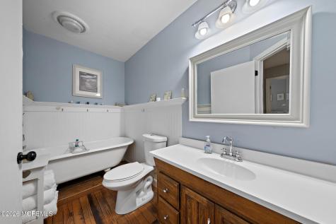 50 Lighthouse Drive Waretown NJ 08758