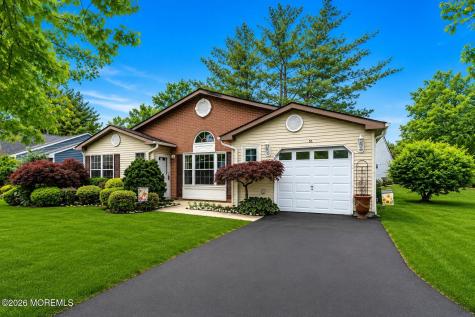 51 Linton Freehold NJ 07728