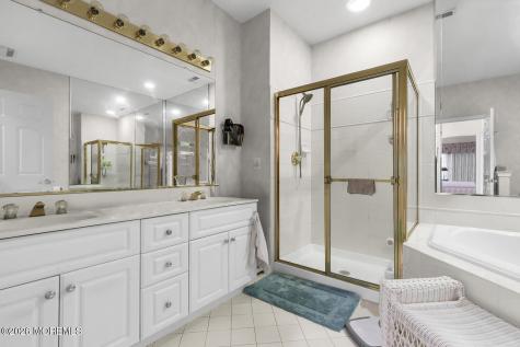 46 Windward Way Red Bank NJ 07701