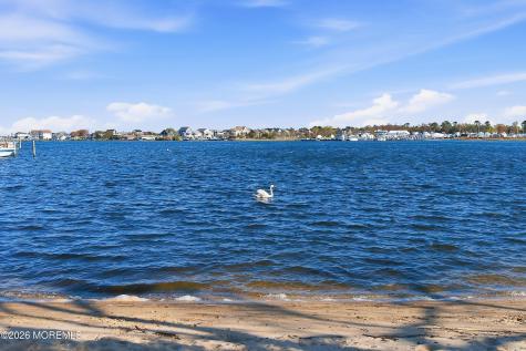 159 Harbor Inn Road Bayville NJ 08721