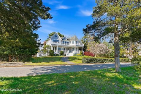159 Harbor Inn Road Bayville NJ 08721