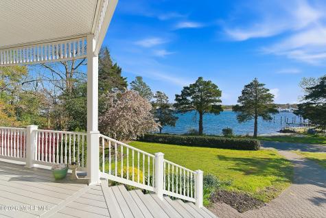 159 Harbor Inn Road Bayville NJ 08721