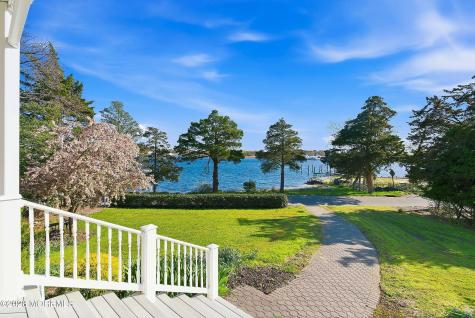 159 Harbor Inn Road Bayville NJ 08721