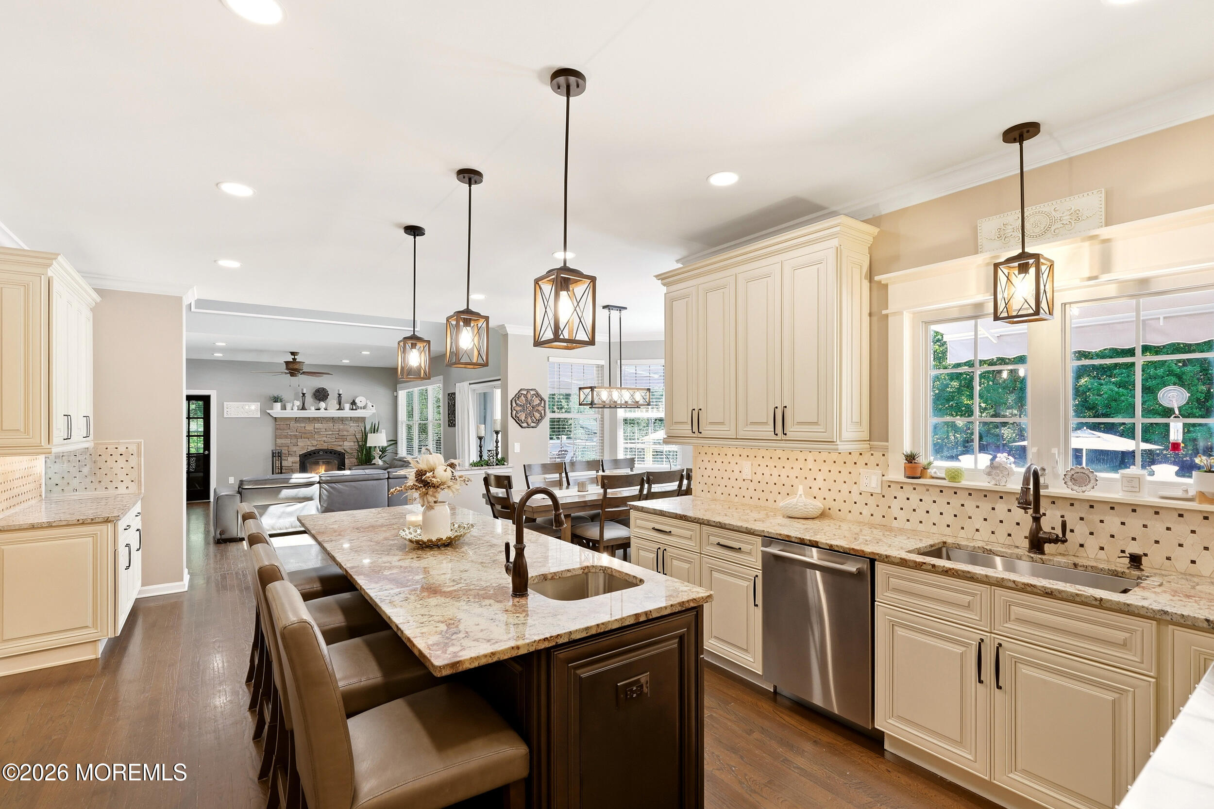 11 Swallow Tail Court Jackson NJ 08527