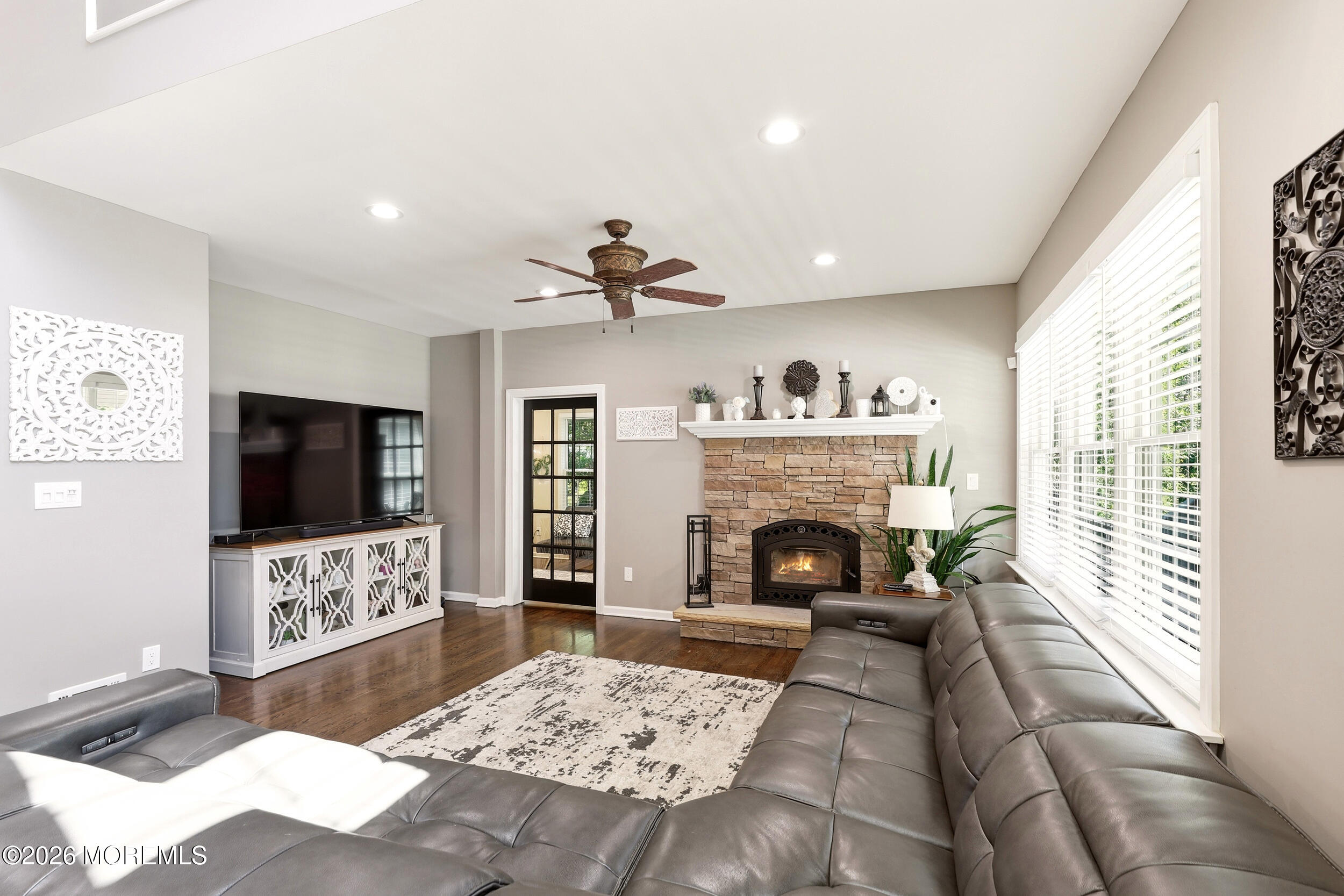 11 Swallow Tail Court Jackson NJ 08527