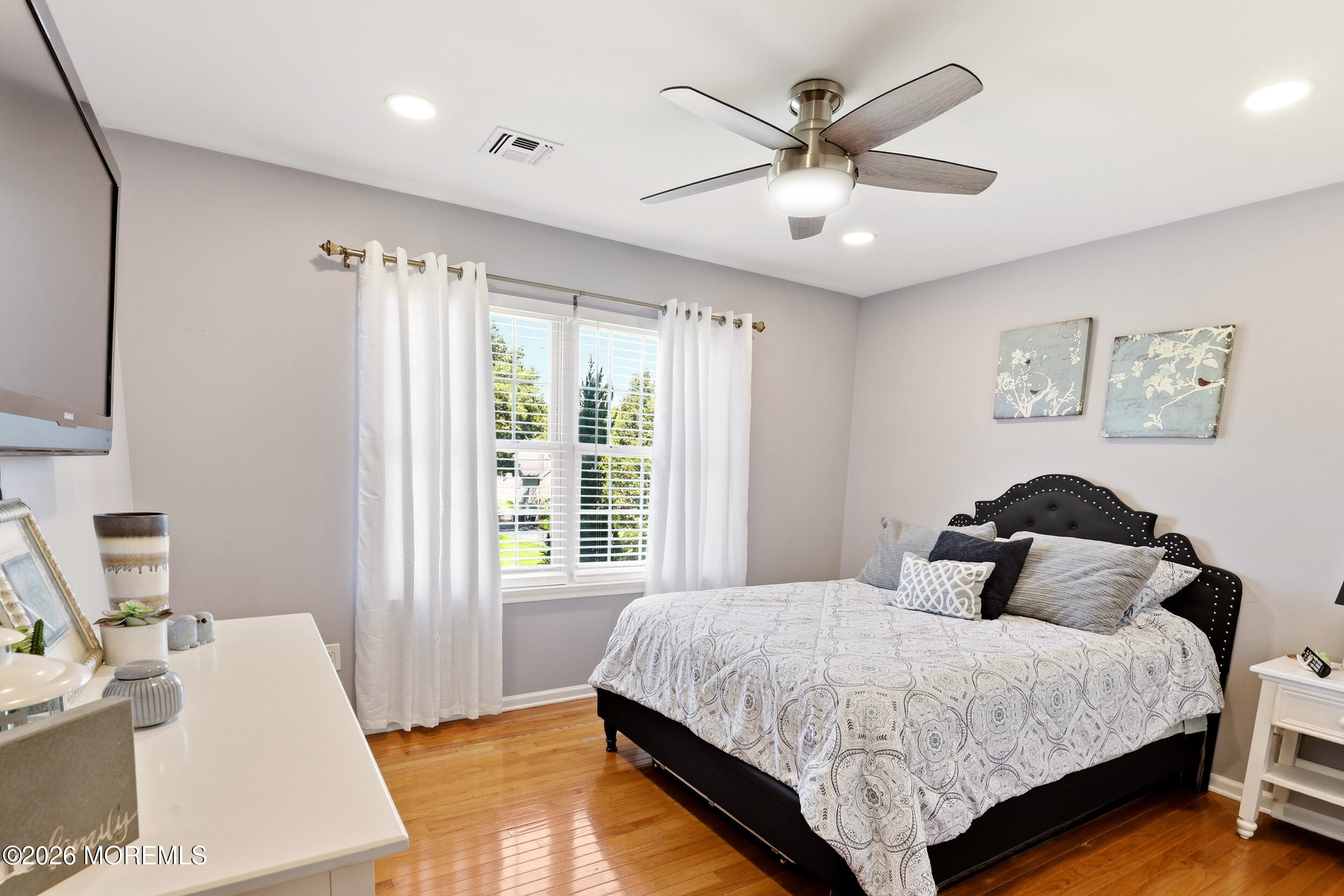 11 Swallow Tail Court Jackson NJ 08527