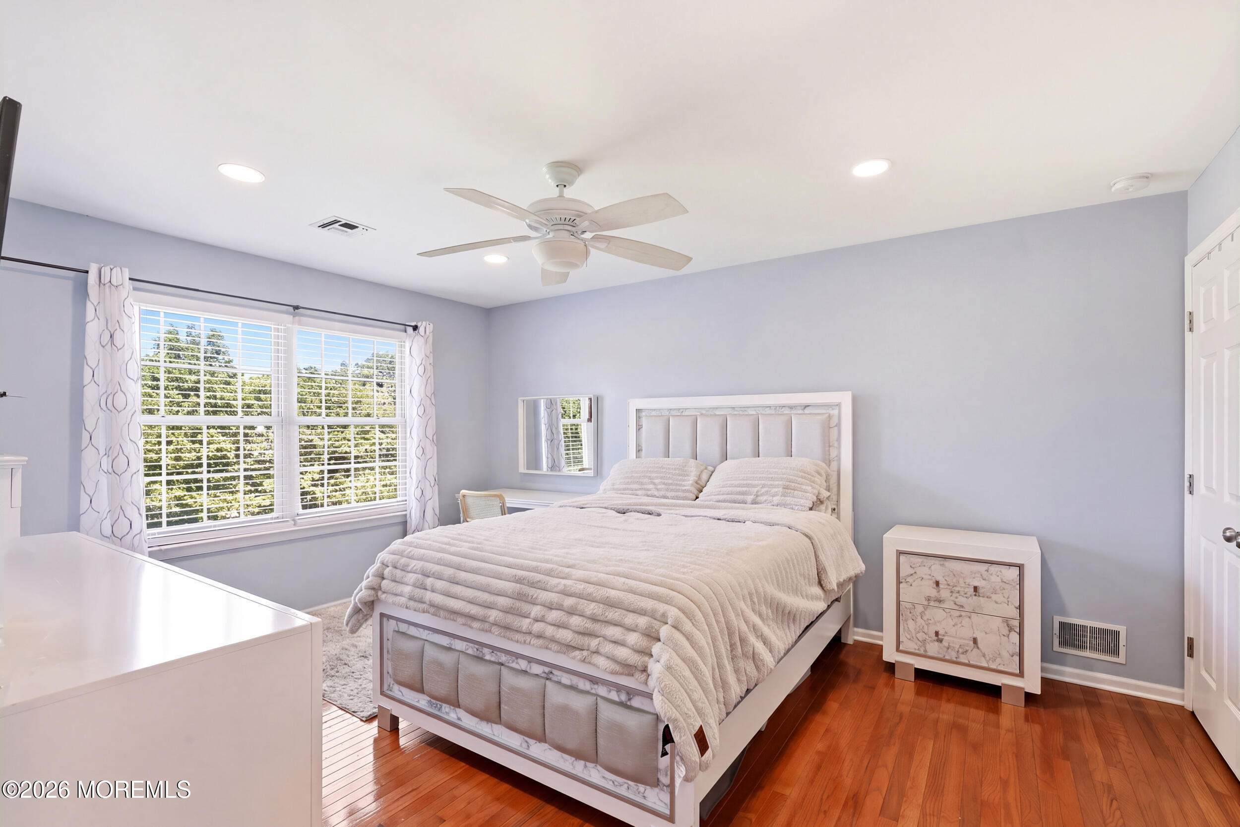 11 Swallow Tail Court Jackson NJ 08527
